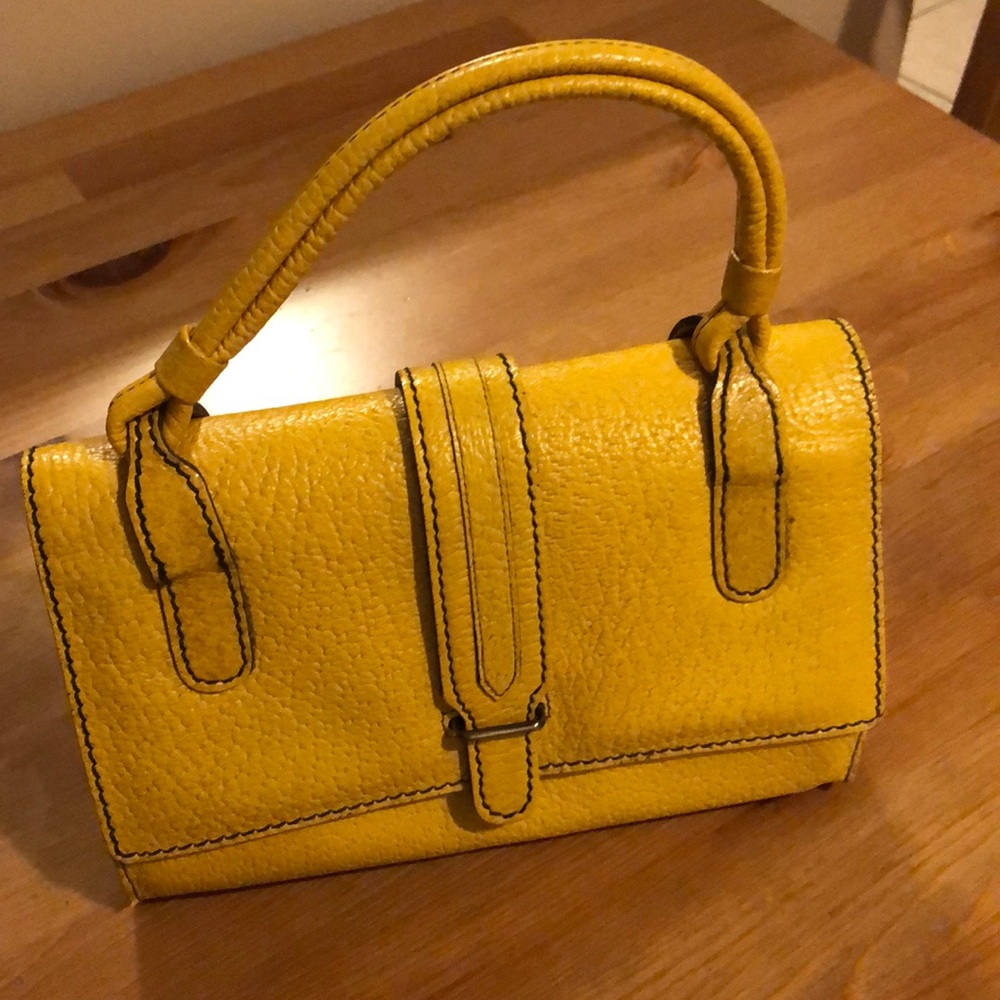 Vintage yellow hand bag